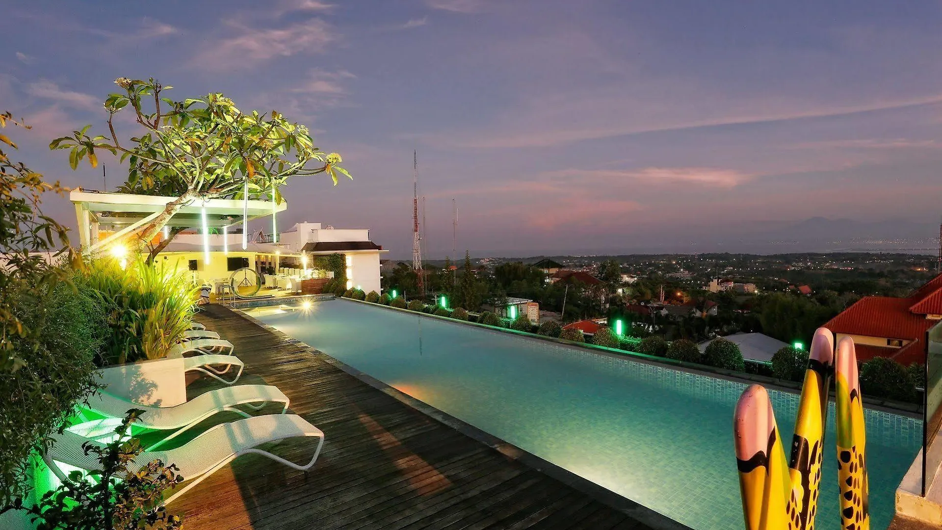 Hotel Maxonehotels At Bukit Jimbaran