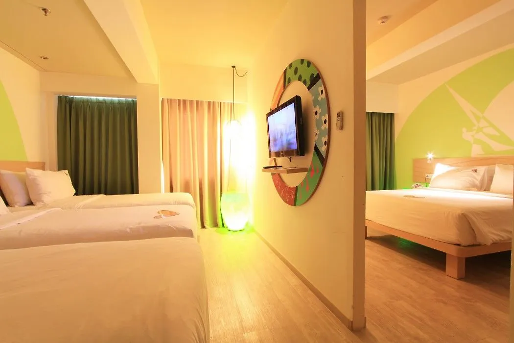 Maxonehotels At Bukit Jimbaran 3*,